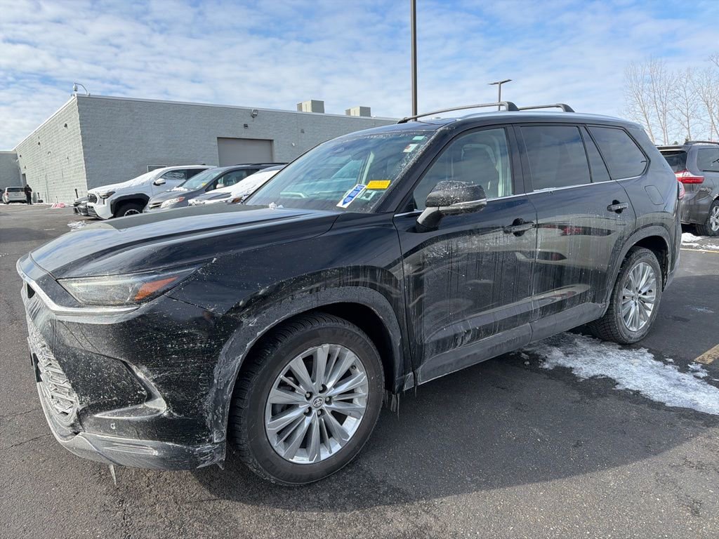 Used 2024 Toyota Grand Highlander Platinum image 4