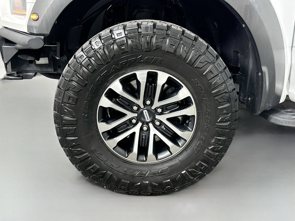 Used 2019 Ford F150 Raptor w/ Equipment Group 802A Luxury AWD/4WD image 33