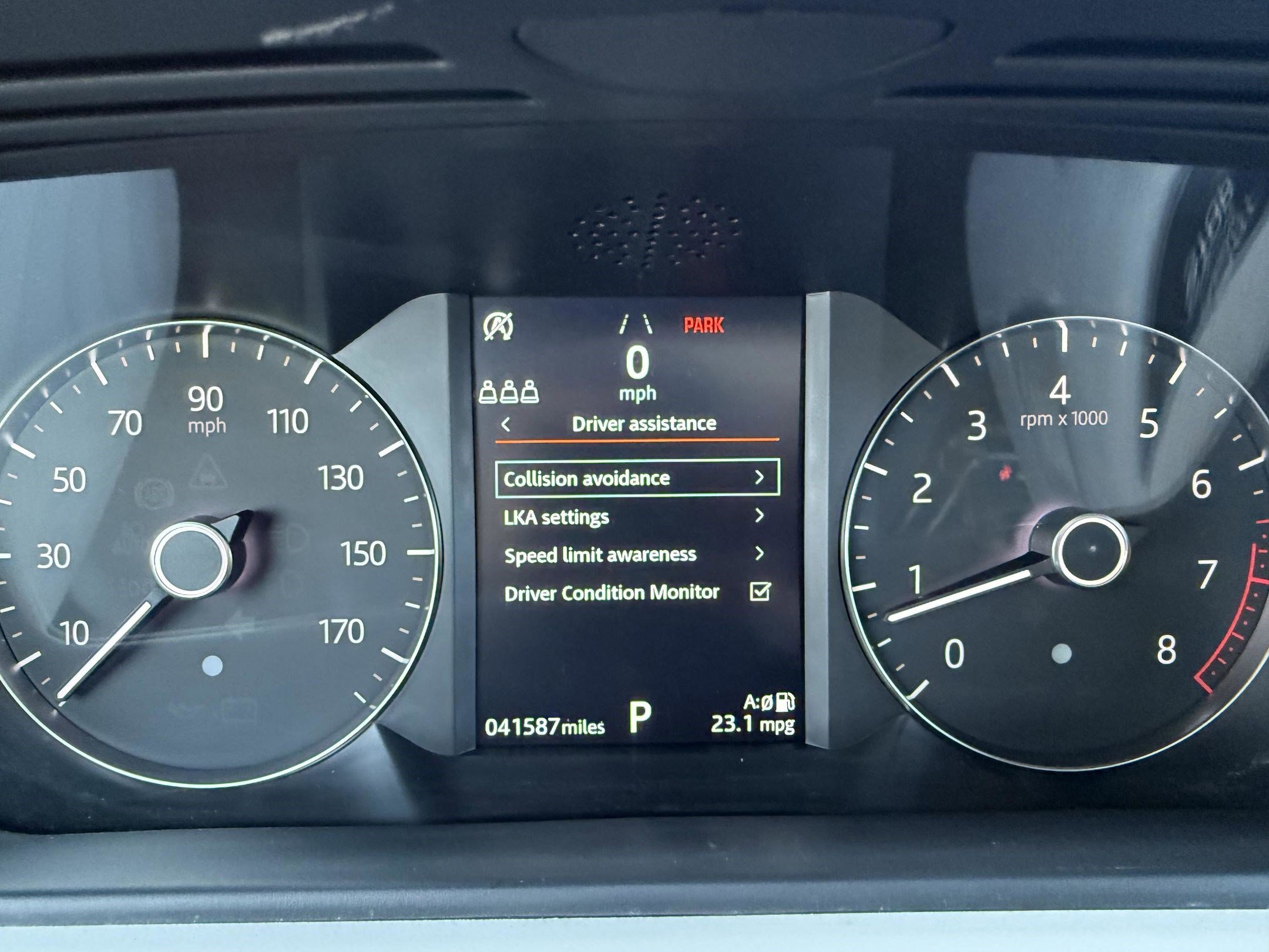 Used 2020 Land Rover Range Rover Velar R-Dynamic S image 25