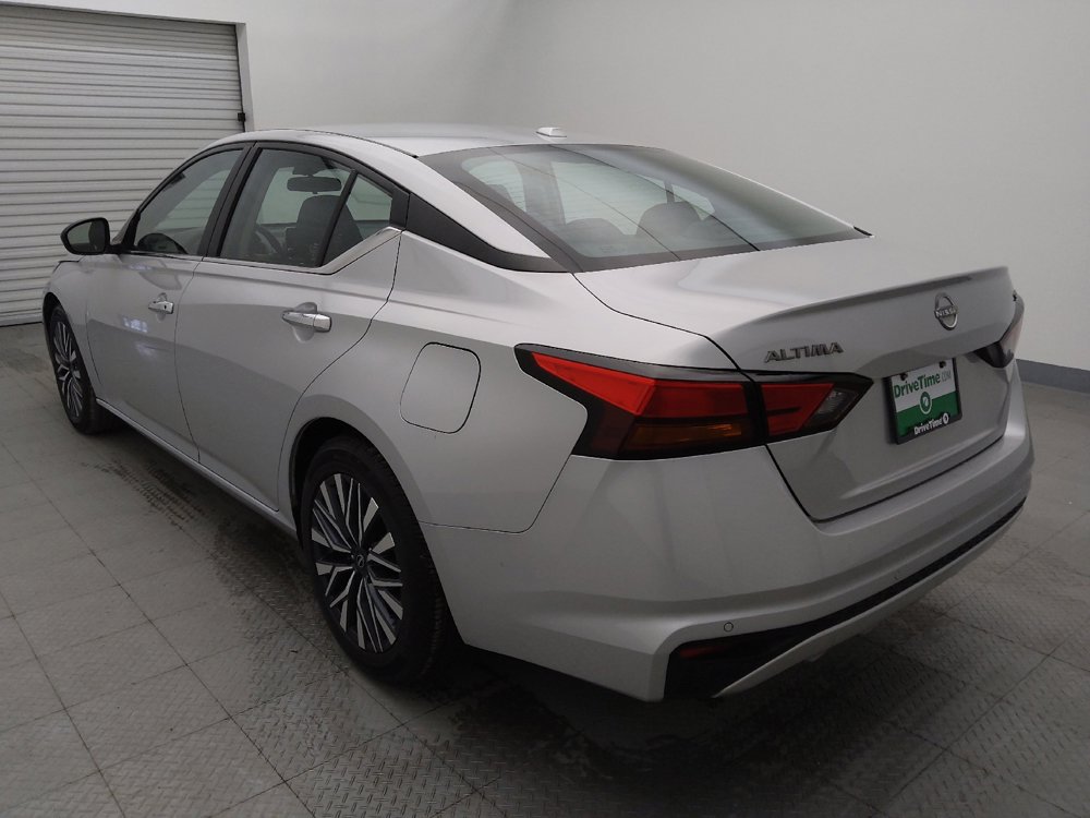 Used 2024 Nissan Altima 2.5 SV image 5