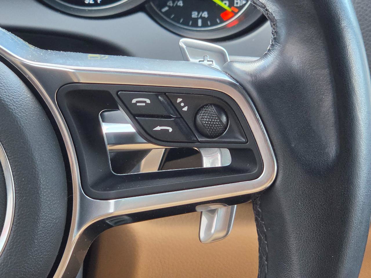 Used 2017 Porsche Cayenne S AWD/4WD image 21