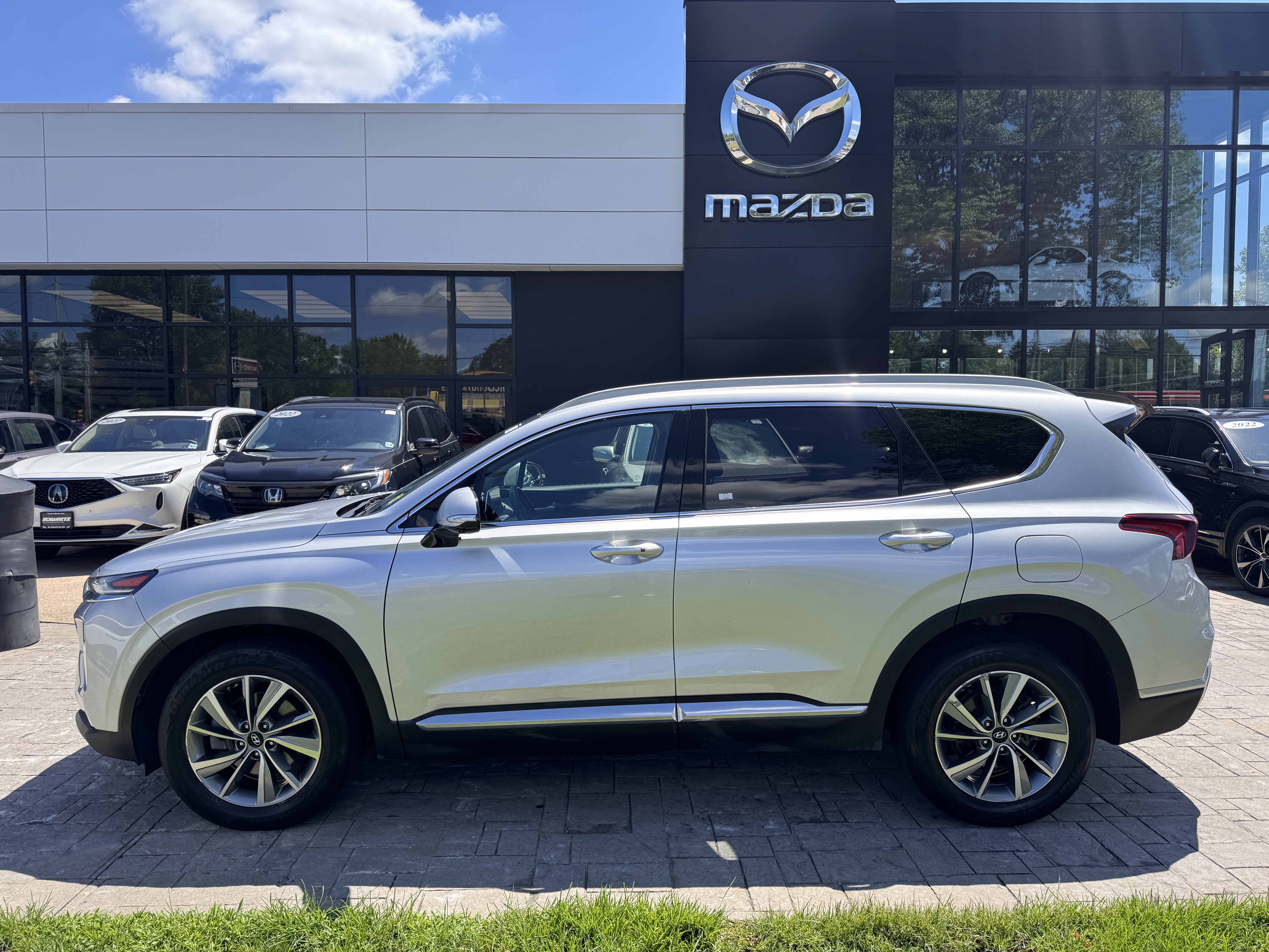Used 2019 Hyundai Santa Fe AWD image 4