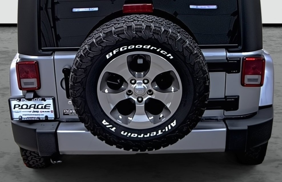 Used 2018 Jeep Wrangler Unlimited Sahara AWD/4WD image 11