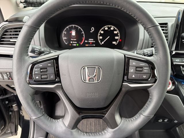 Used 2025 Honda Odyssey Elite image 16