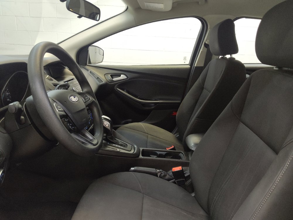 Used 2016 Ford Focus SE FWD image 17