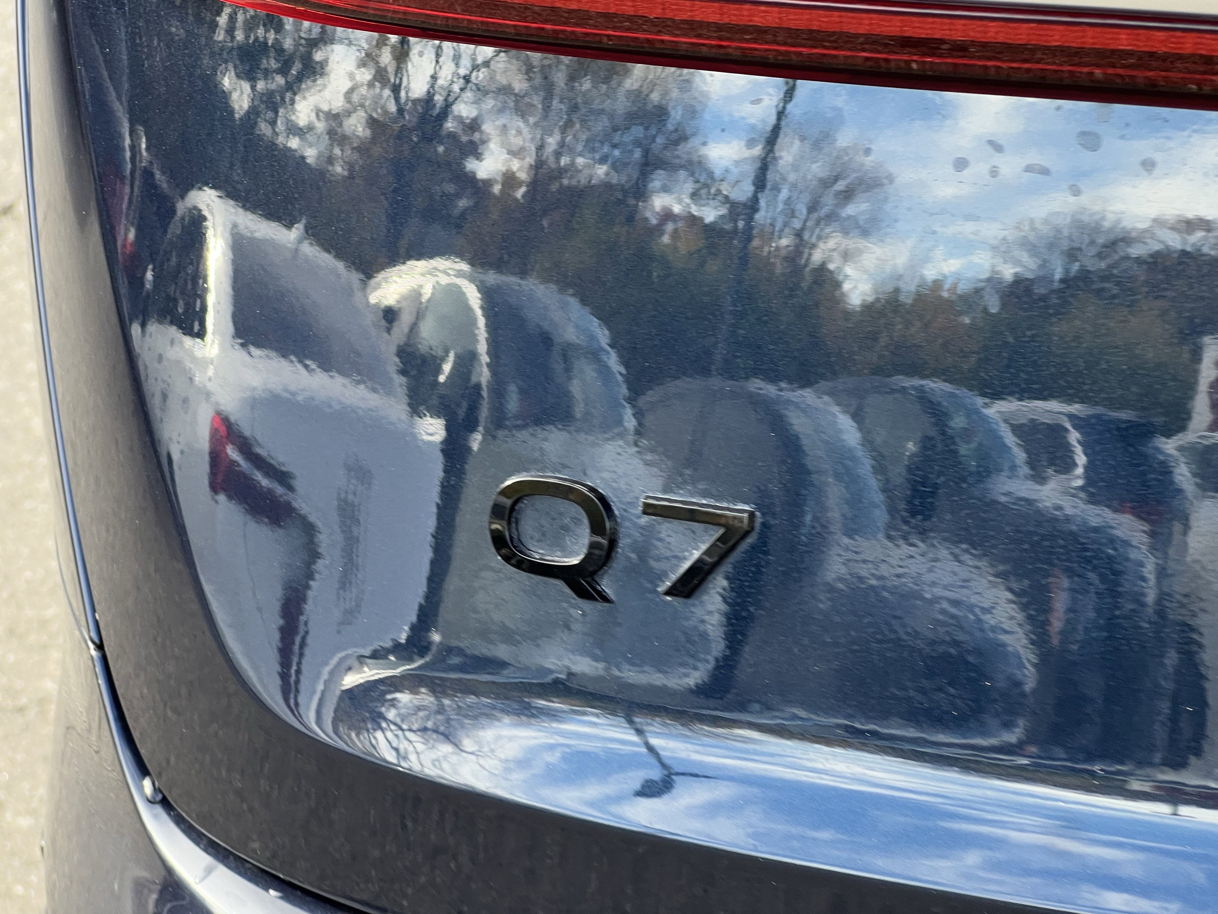 Certified 2025 Audi Q7 2.0T Premium Plus image 24