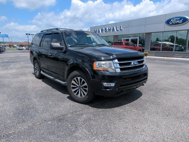 Used 2017 Ford Expedition XLT w/ Equipment Group 202A AWD/4WD image 3