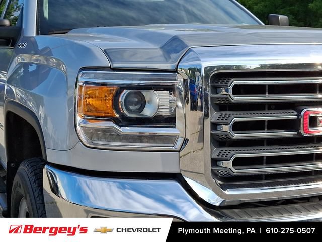 Certified 2017 GMC Sierra 3500 4x4 Double Cab w/ Sierra Convenience Package image 11