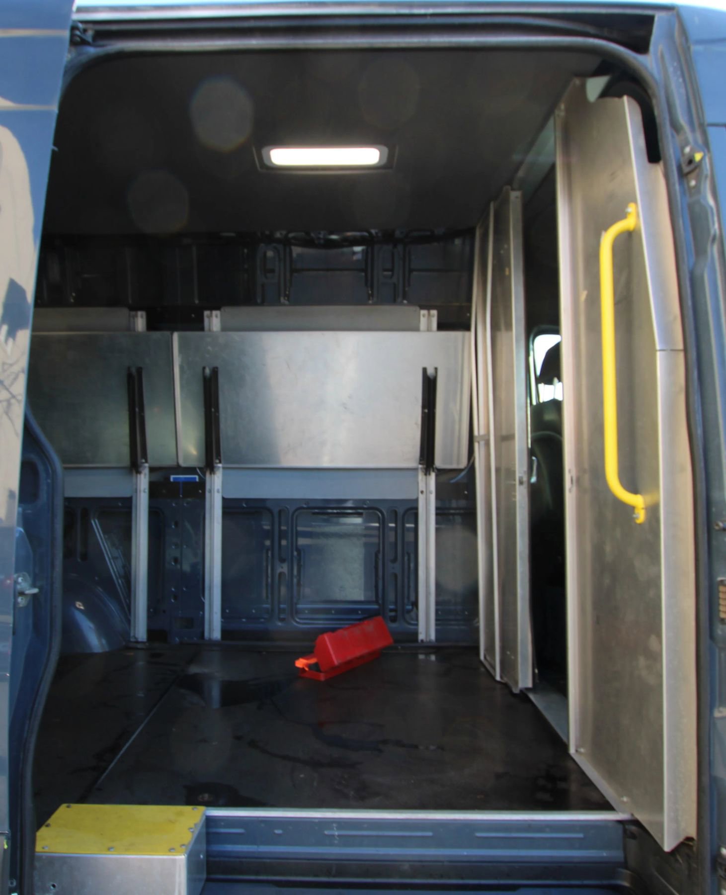 Used 2019 Mercedes-Benz Sprinter 144 image 11