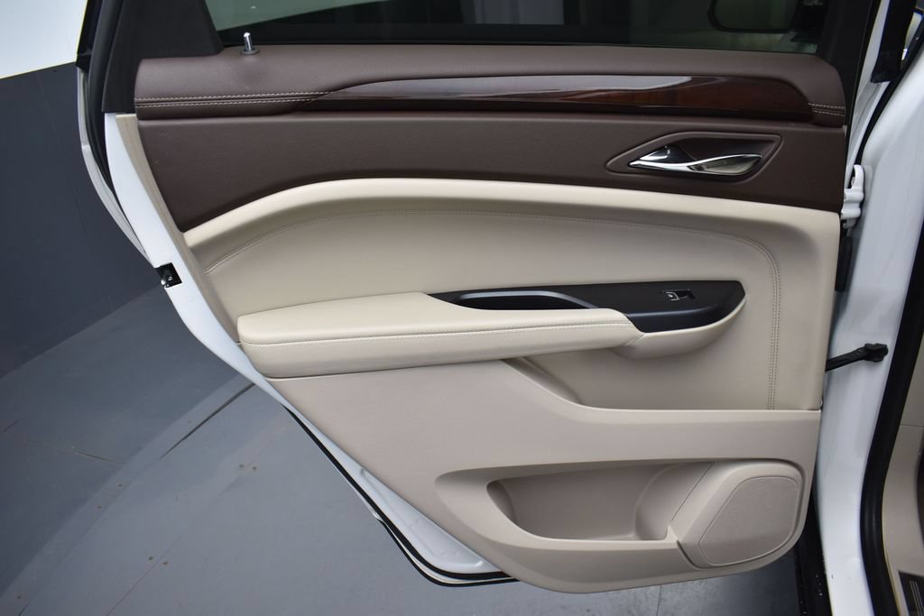 Used 2015 Cadillac SRX Premium AWD/4WD image 24