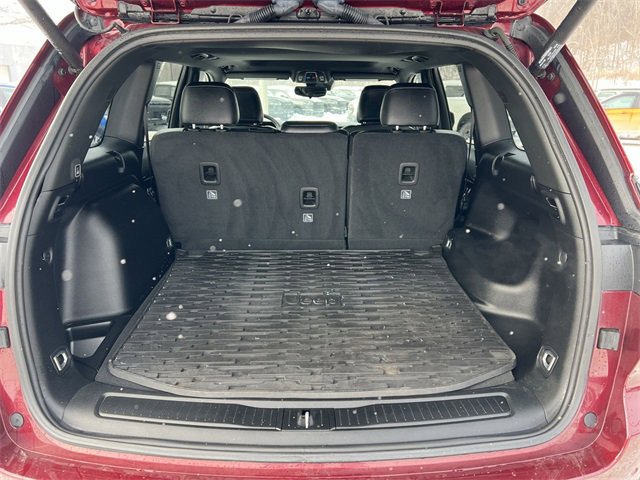 Used 2023 Jeep Grand Cherokee Altitude image 24