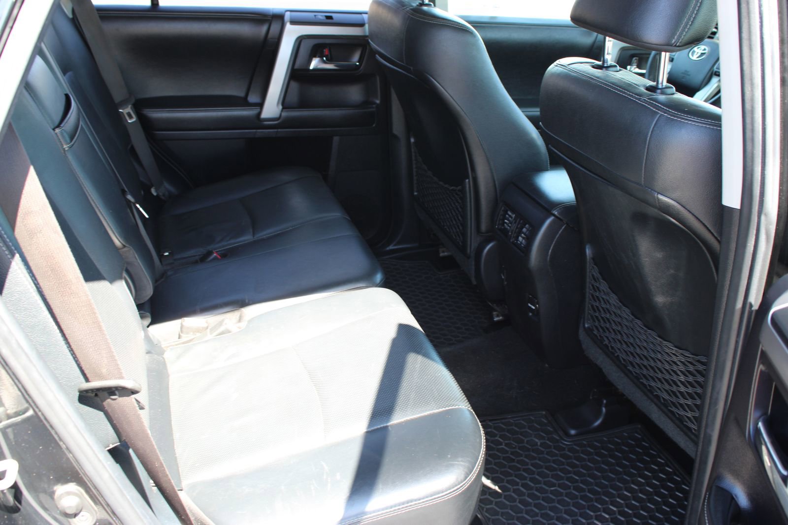 Used 2015 Toyota 4Runner Limited image 25