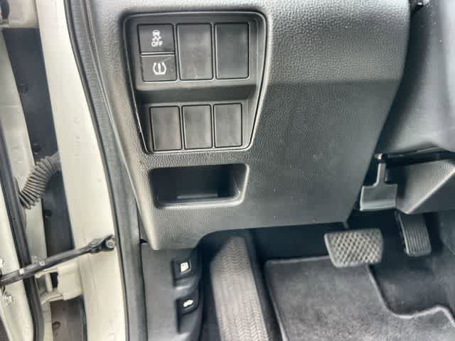 Used 2017 Honda CR-V LX image 28