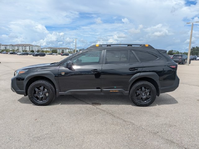 Used 2025 Subaru Outback Wilderness AWD/4WD image 8