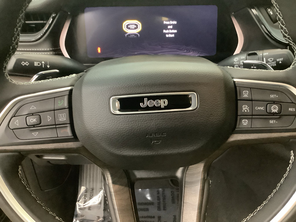 New 2026 Jeep Grand Cherokee Altitude image 15