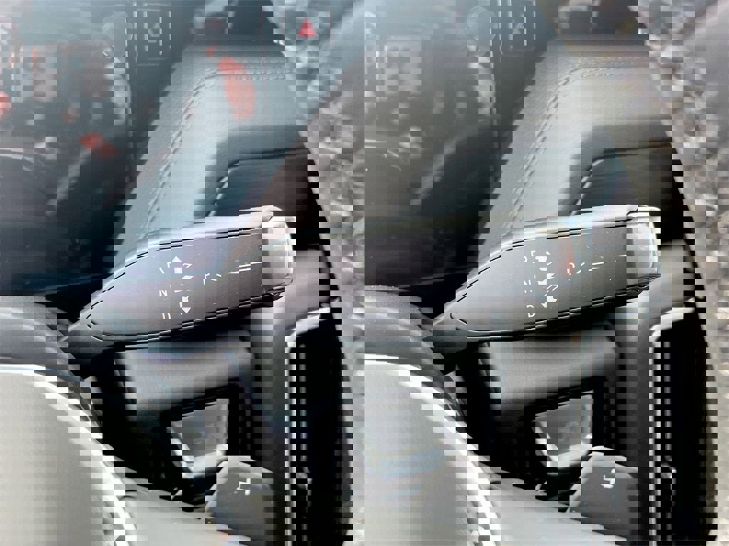 New 2025 GMC Yukon XL Denali w/ Sun & Power Step Package image 14