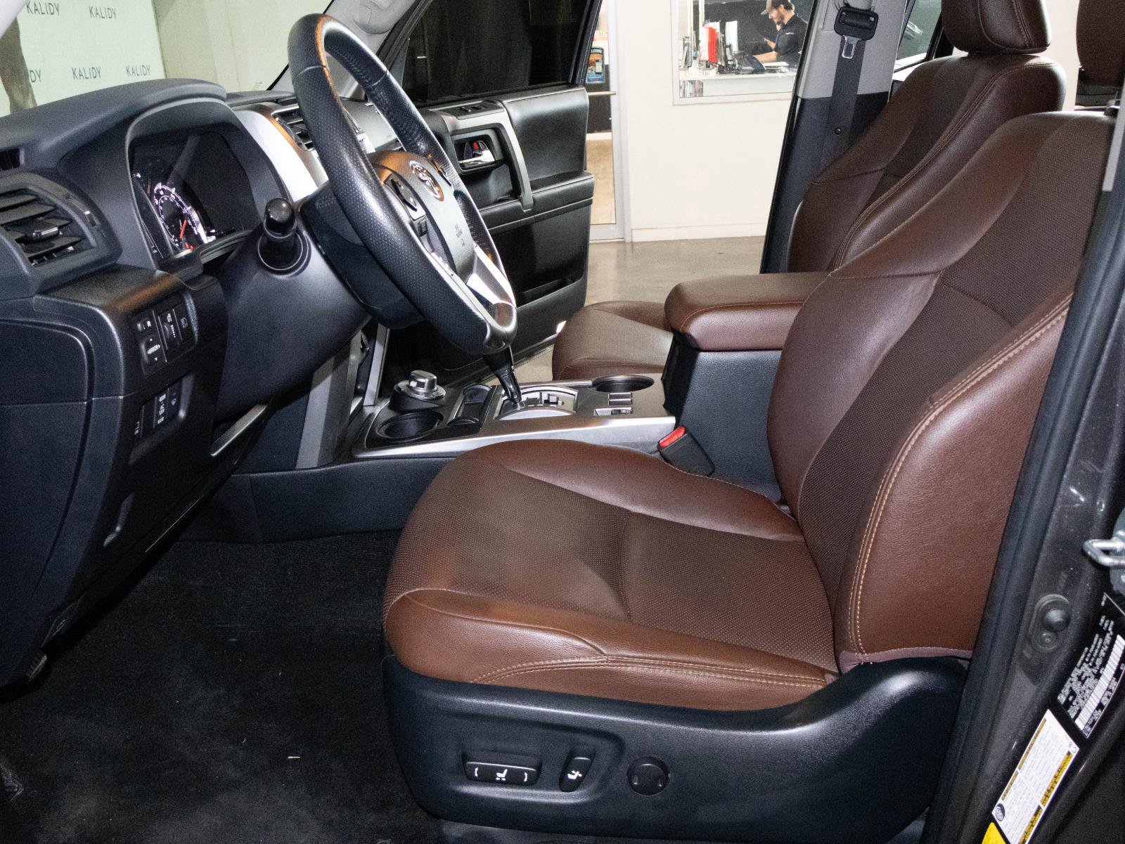 Used 2023 Toyota 4Runner Limited AWD/4WD image 8
