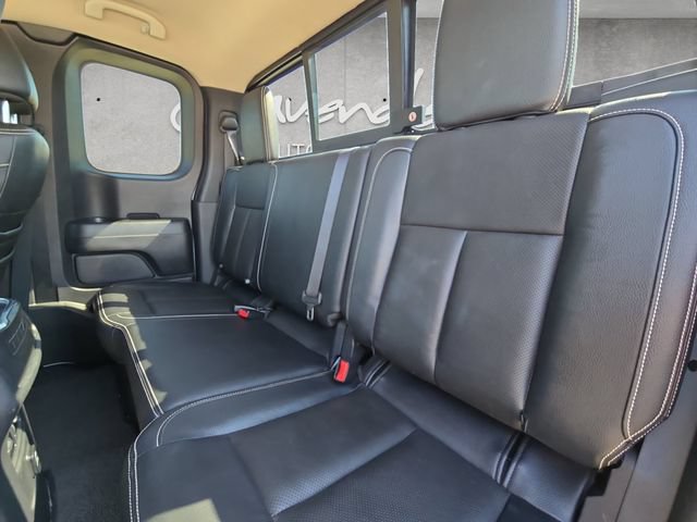 Used 2017 Nissan Titan PRO-4X w/ Pro-4x Convenience Package AWD/4WD image 22