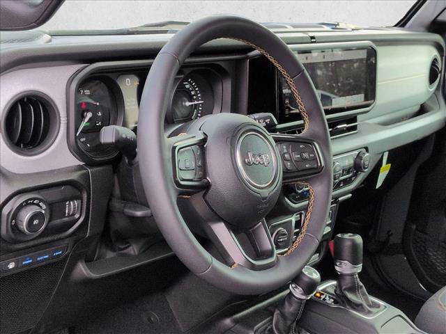 Used 2024 Jeep Wrangler Unlimited w/ Convenience Group AWD/4WD image 4
