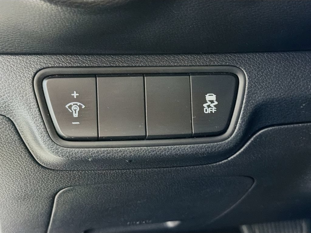 Used 2024 Kia Forte LXS FWD image 12