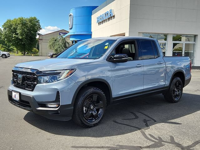 Used 2025 Honda Ridgeline Black Edition image 3