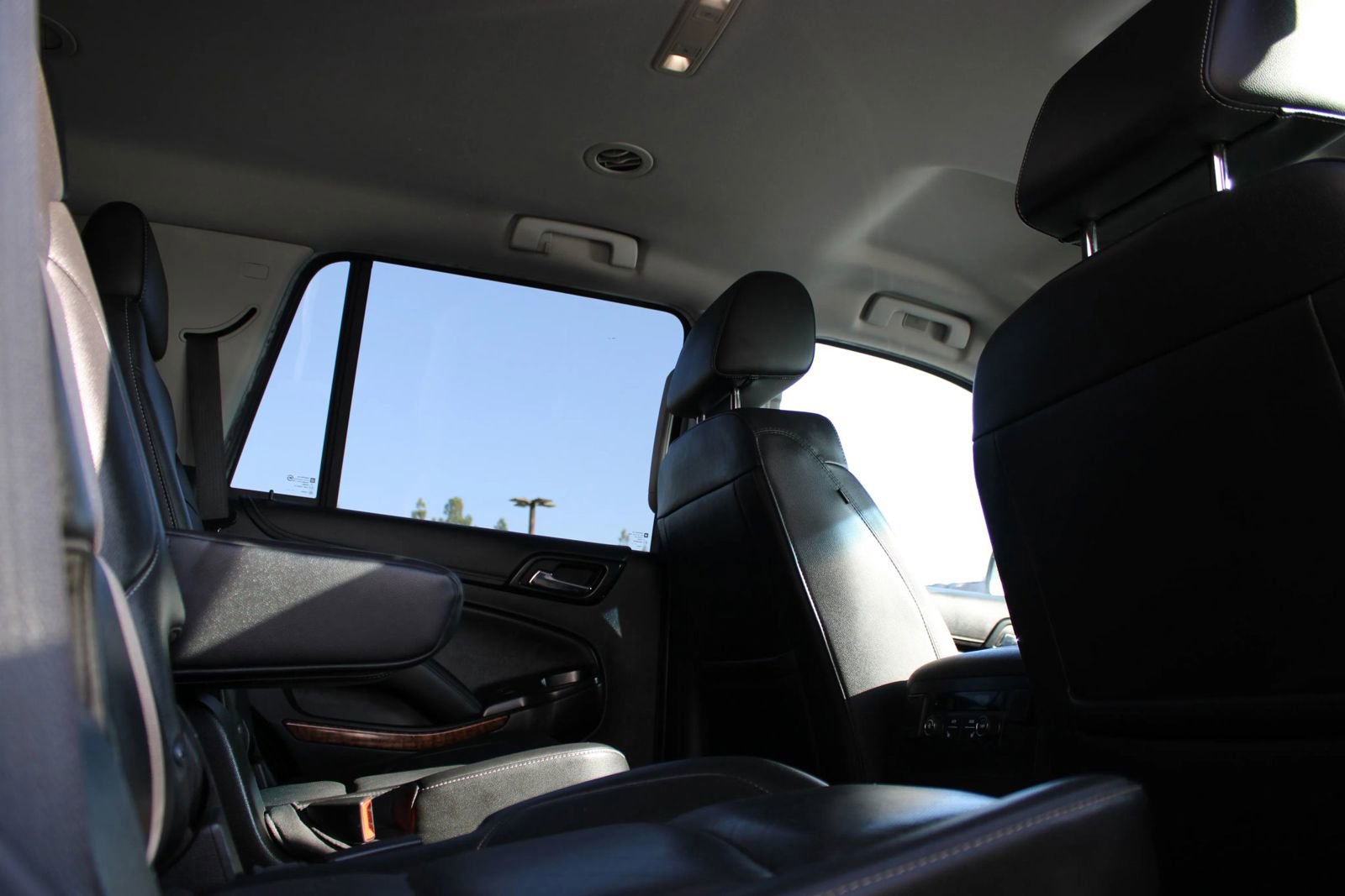 Used 2018 Chevrolet Tahoe Premier image 17