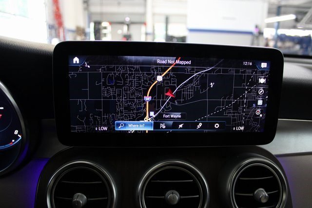 Used 2022 Mercedes-Benz GLC 300 4MATIC w/ Premium Package Lite image 20