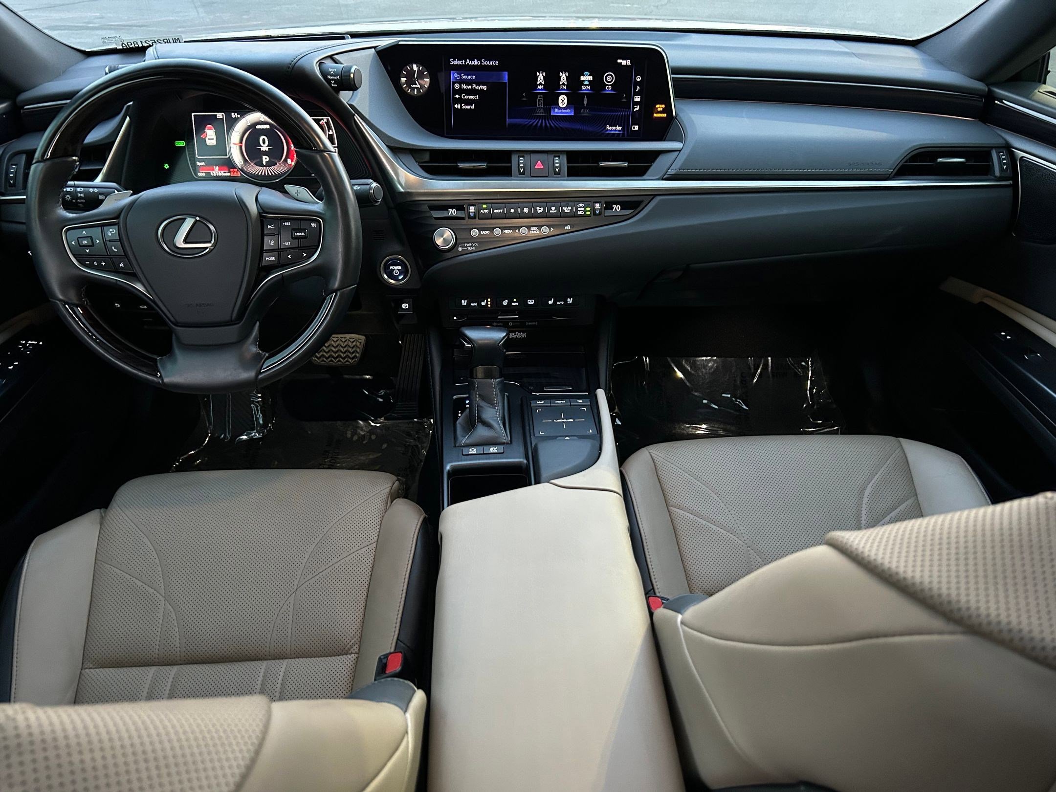 Used 2021 Lexus ES 300h Ultra Luxury image 23