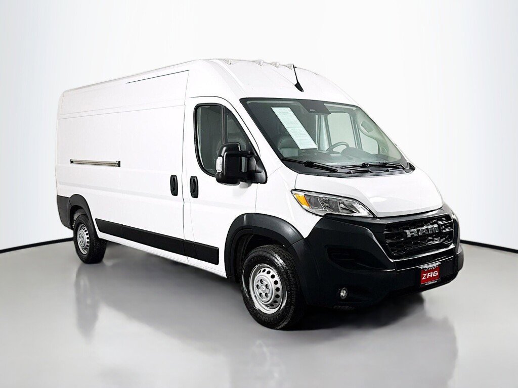 Used 2024 RAM ProMaster 2500 w/ Convenience Group FWD image 7