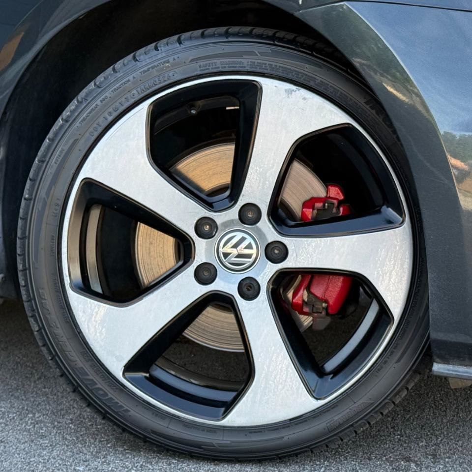 Used 2016 Volkswagen GTI SE w/ Lighting Package (SEL) FWD image 23