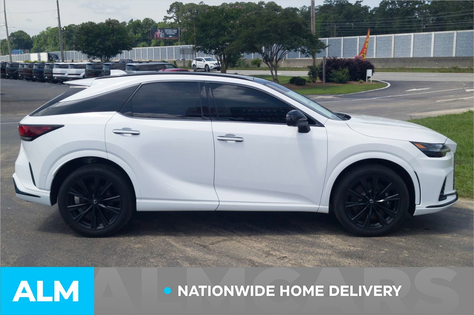 Used 2023 Lexus RX 500h F Sport w/ Accessory Package (2T) AWD/4WD image 5