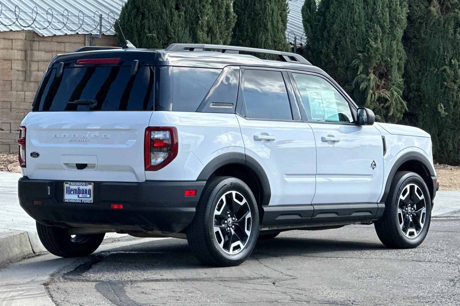 Used 2024 Ford Bronco Sport Outer Banks w/ Tech Package AWD/4WD image 4