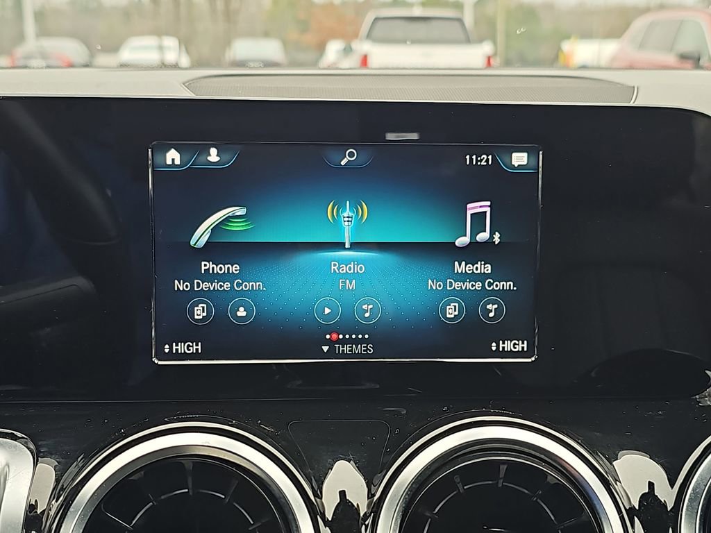 Used 2023 Mercedes-Benz GLB 250 GLB 250 image 23