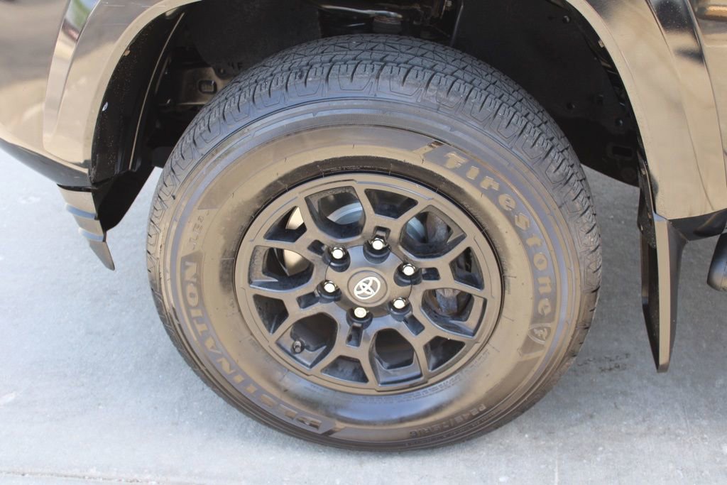 Used 2019 Toyota Tacoma SR5 AWD/4WD image 12