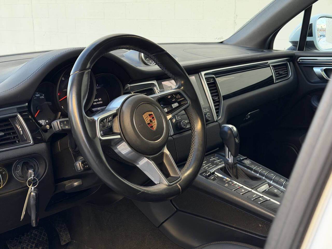 Used 2017 Porsche Macan image 13
