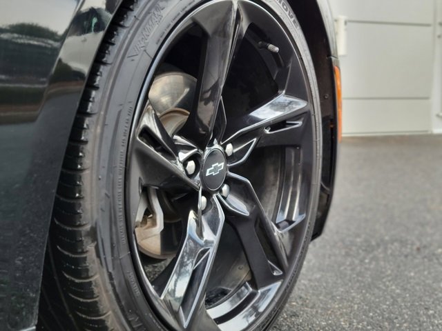 Used 2021 Chevrolet Camaro LT w/ RS Package image 50