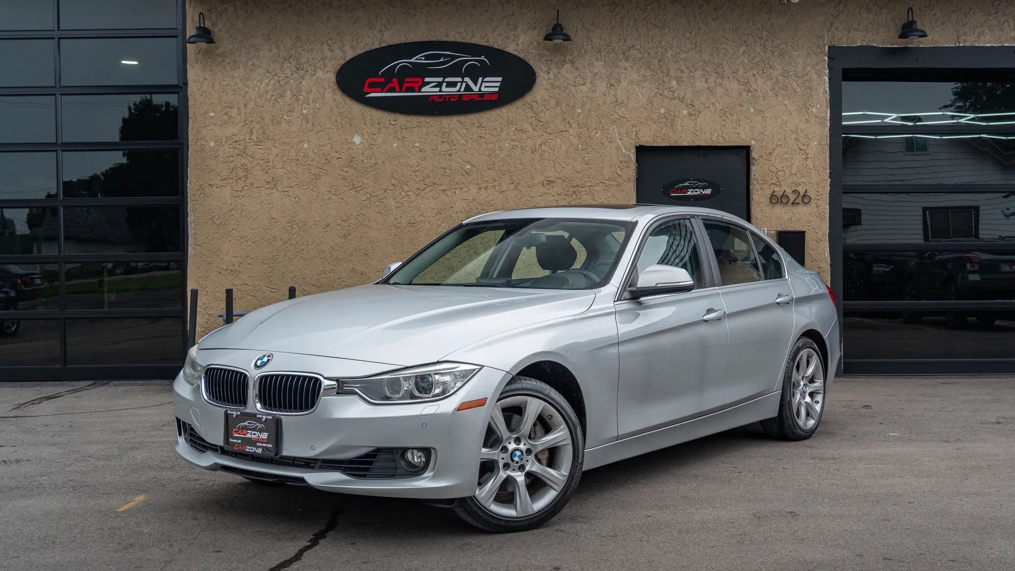 Used 2015 BMW 335i xDrive Sedan AWD/4WD image 9