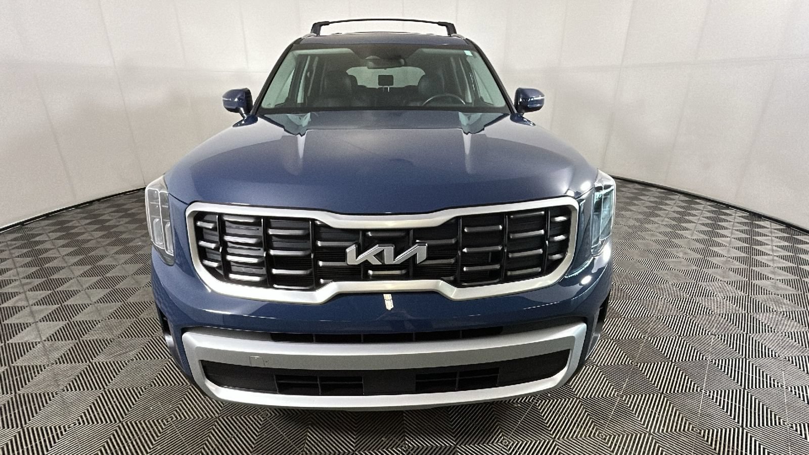 Used 2024 Kia Telluride S AWD/4WD image 9