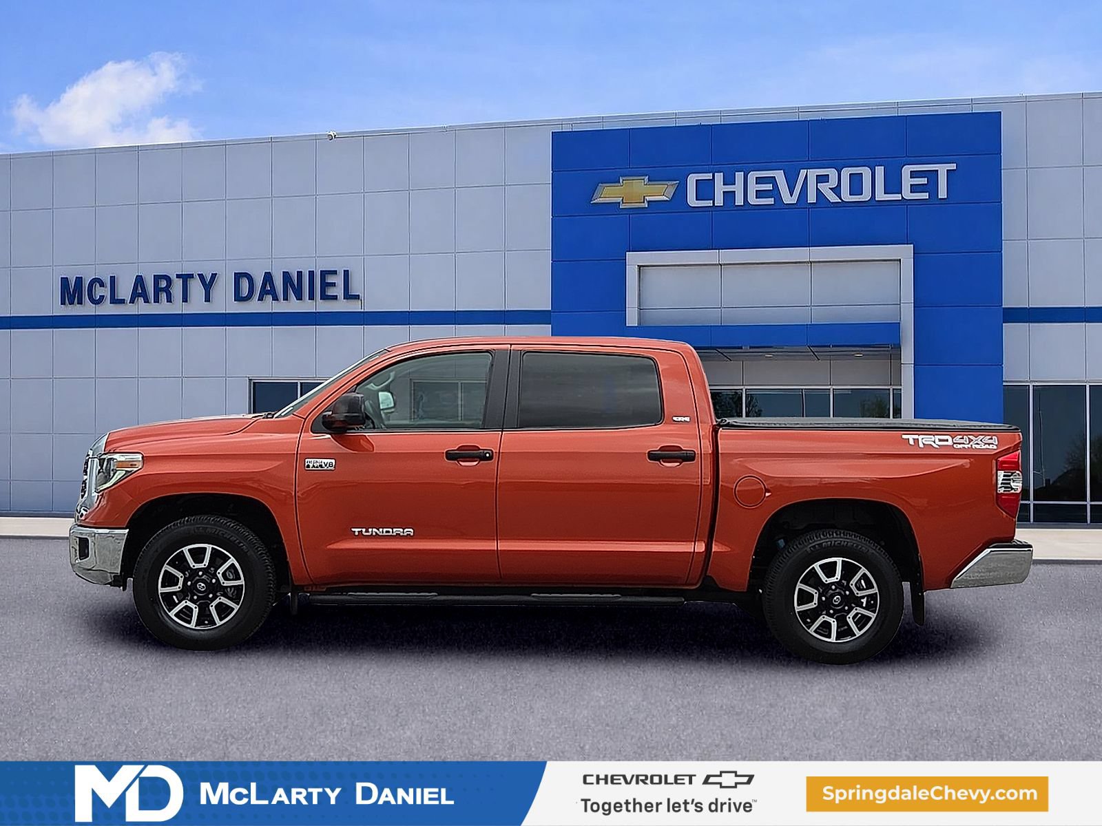 Used 2018 Toyota Tundra SR5 w/ TRD Off Road Package AWD/4WD image 3
