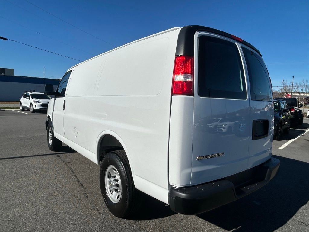 New 2025 Chevrolet Express 2500 RWD image 9