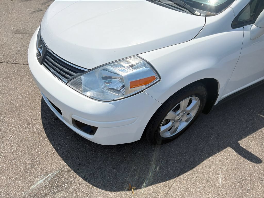 Used 2007 Nissan Versa Hatchback w/ Convenience Pkg FWD image 42