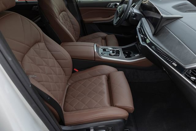 Used 2025 BMW X5 M60i image 21