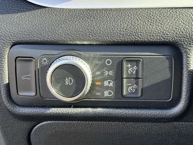 Used 2021 Ford Explorer XLT w/ Equipment Group 202A image 14