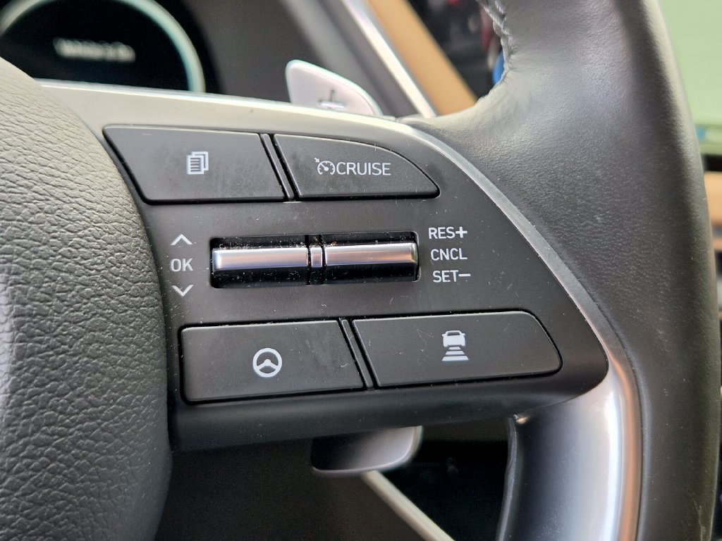 Used 2023 Hyundai Sonata Limited FWD image 28