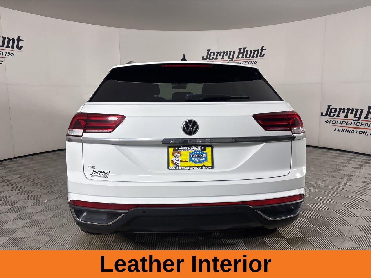 Used 2023 Volkswagen Atlas Cross Sport SE w/ Panoramic Sunroof Package image 6