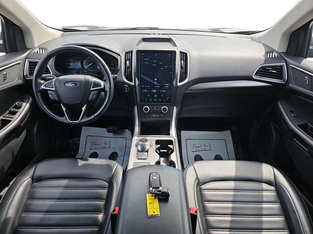 Used 2023 Ford Edge SEL image 12