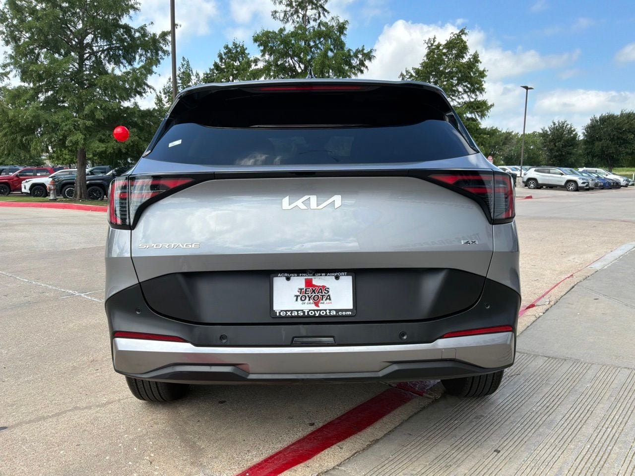 Used 2026 Kia Sportage LX AWD/4WD image 7