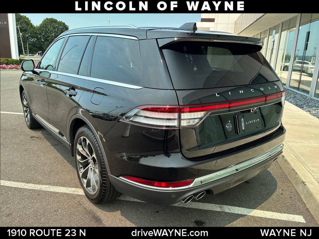 Certified 2025 Lincoln Aviator Reserve w/ Illumination Package AWD/4WD image 4