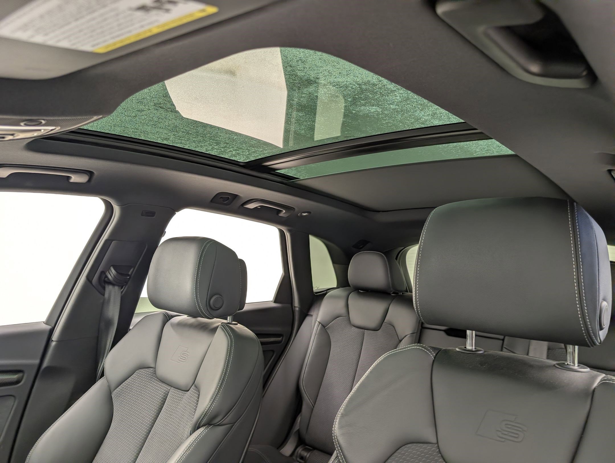 Used 2024 Audi SQ5 Premium Plus w/ Premium Plus Package image 16