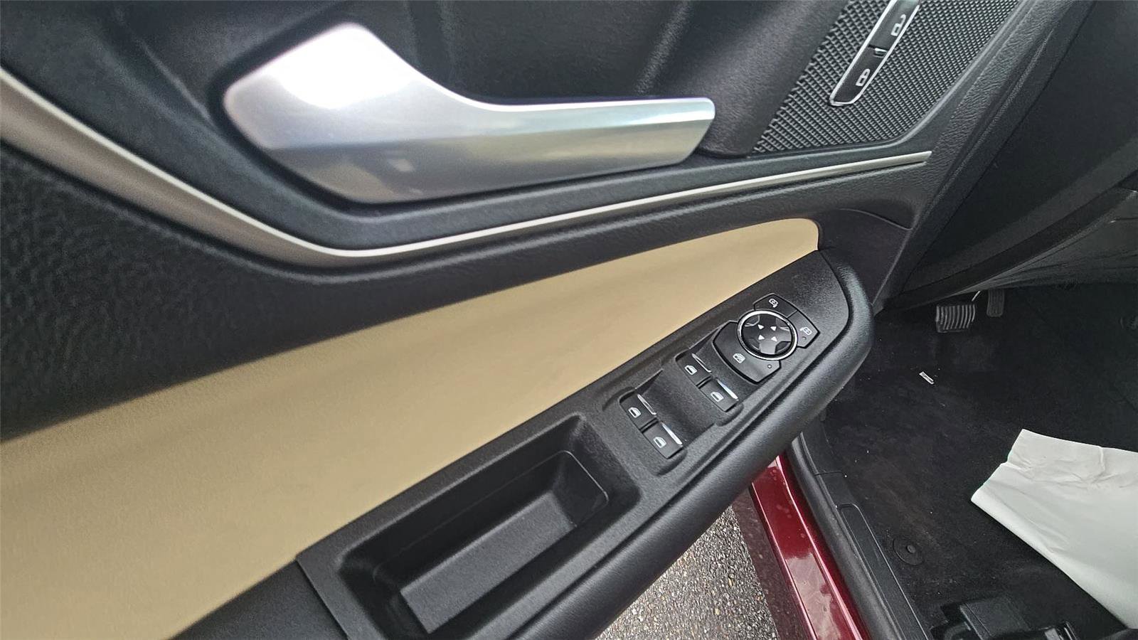 Used 2022 Ford Edge SEL w/ Convenience Package image 16